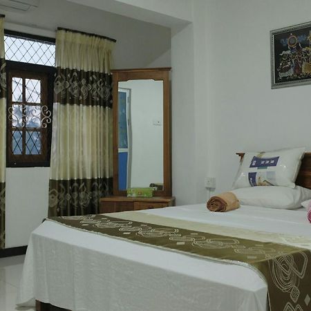 Relax Home Rambukkana Esterno foto