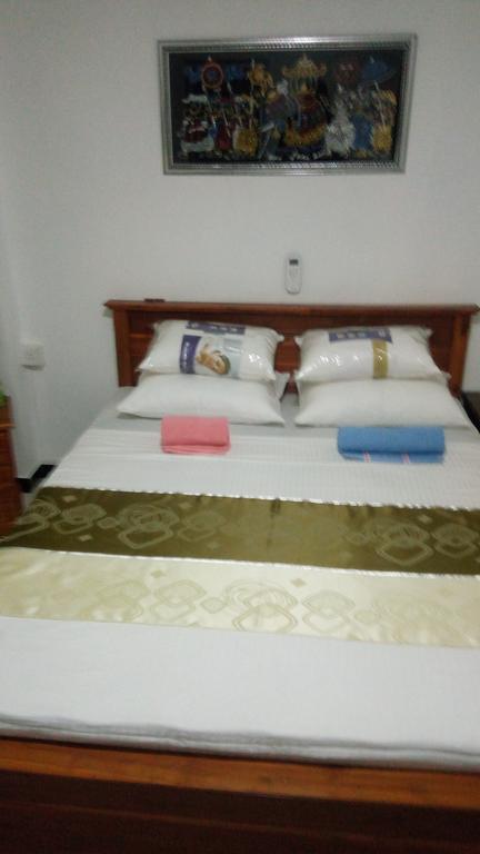 Relax Home Rambukkana Esterno foto